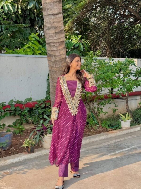 Lets Wear Some Funky Baggy Style - Image 3