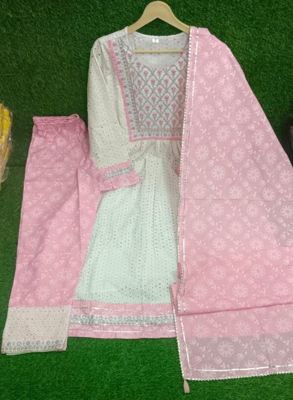 Nayra Cut Kurti