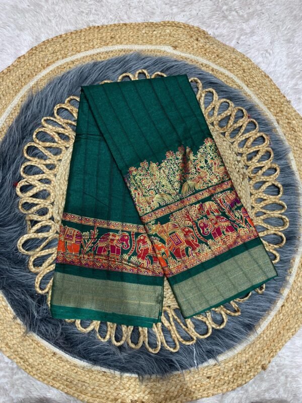 Silk Saree With Grand Pallu
