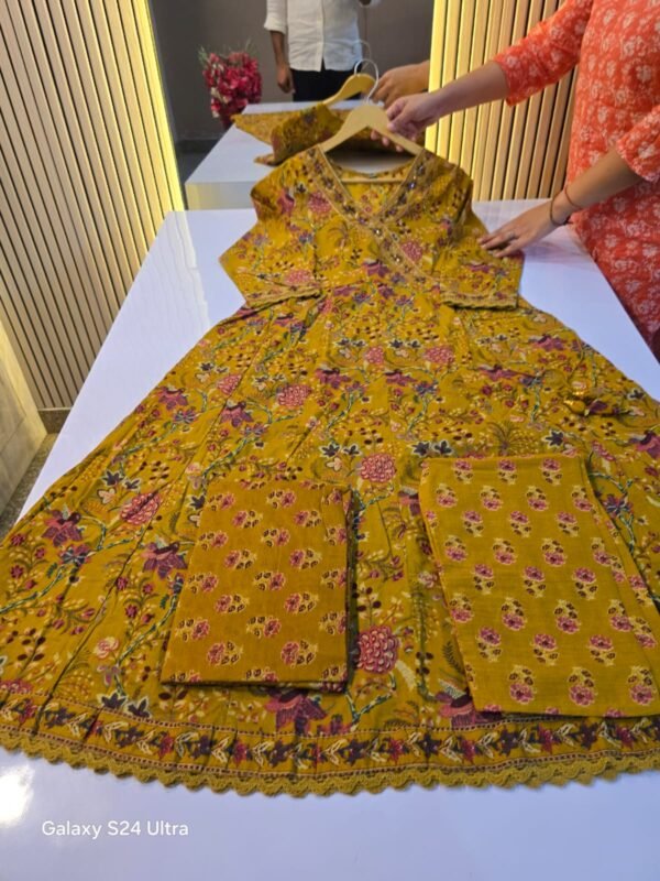 Elegant Cotton Suit Set