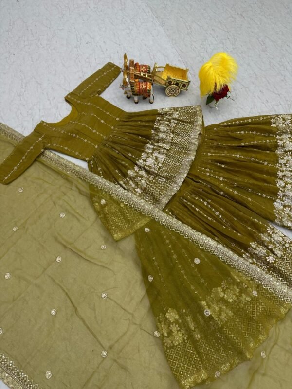 Festival Top & Sharara