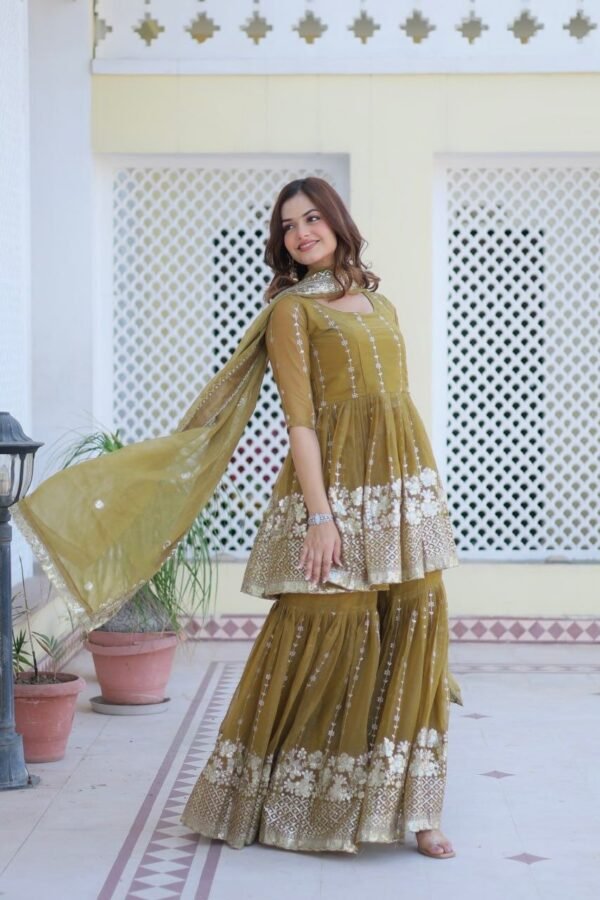 Festival Top & Sharara