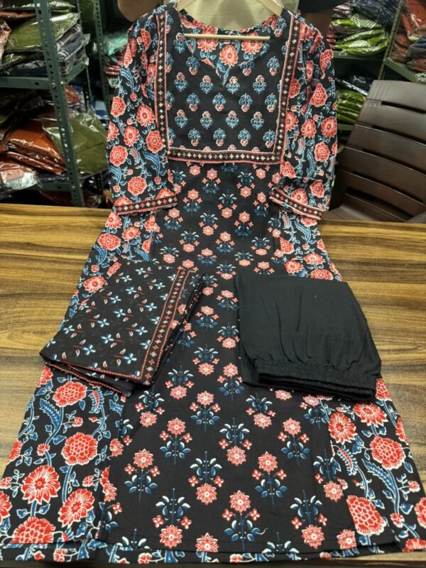 Pure Fine Cotton Fabric Kurti With Pant - Image 9