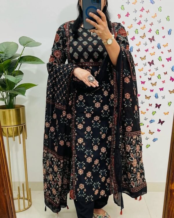 Pure fine Cotton fabric Kurti with Pant Black