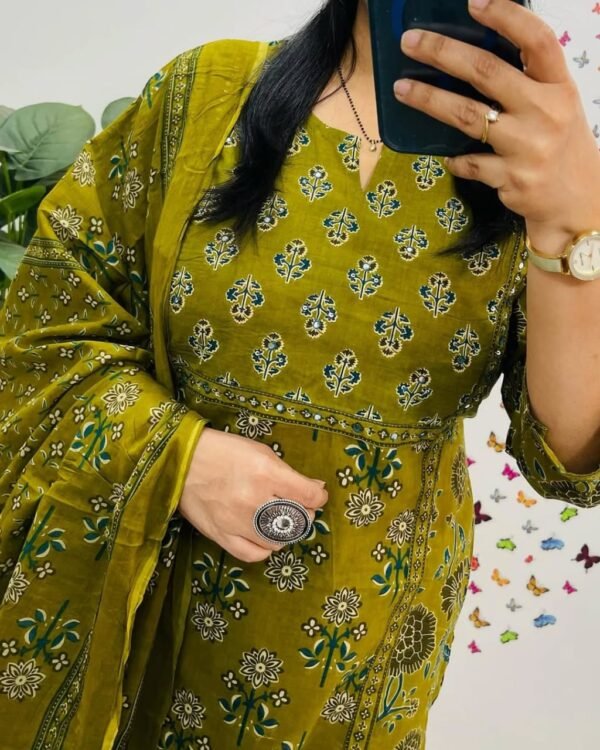 Pure fine Cotton fabric Kurti with Pant Dhani